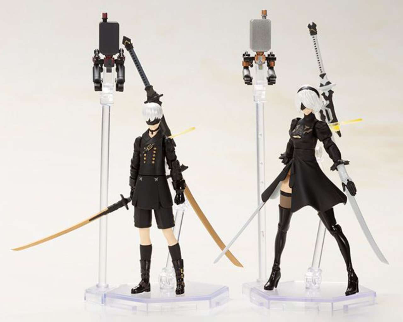 Isola dei Collezionisti - Nier automata 2b & 9s model kit - 1