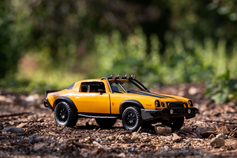 Isola dei Collezionisti - Transformers Diecast Model 1/24 1977 Chevy Camaro T7 Bumblebee - 8